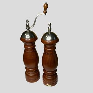 Vintage Kimco Pepper Grinder/Mill and Salt Shaker Set